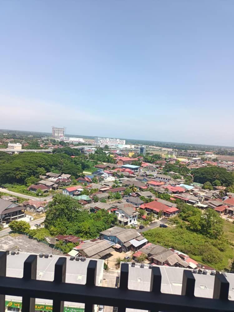 Auranadtroikakb Apartment Wifi-Netflix-Coway Kota Bharu Exterior photo